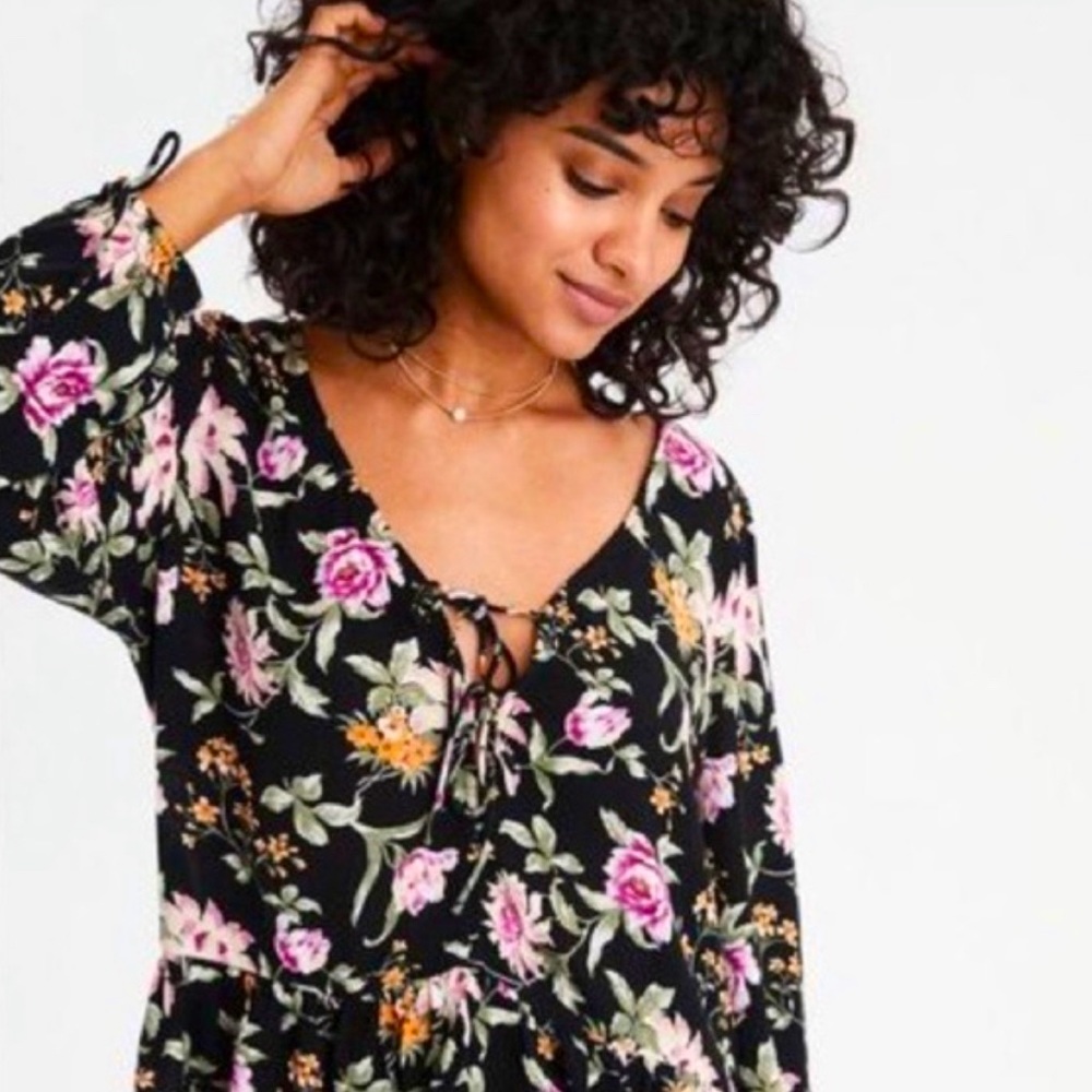 American Eagle Floral Boho Peplum Tie Blouse